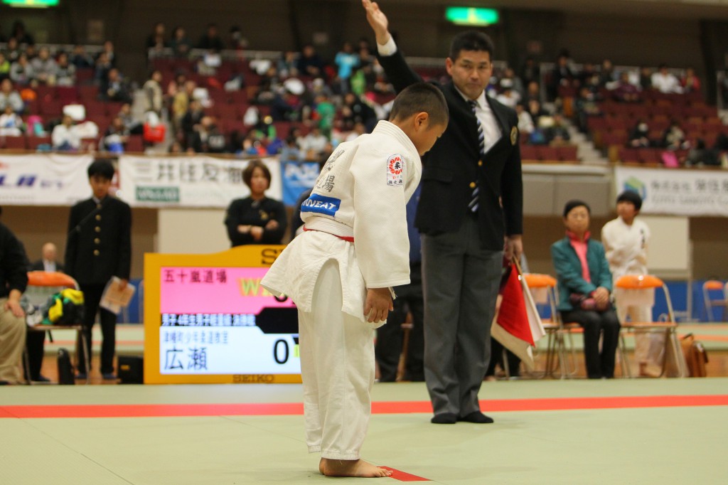 A60R0953